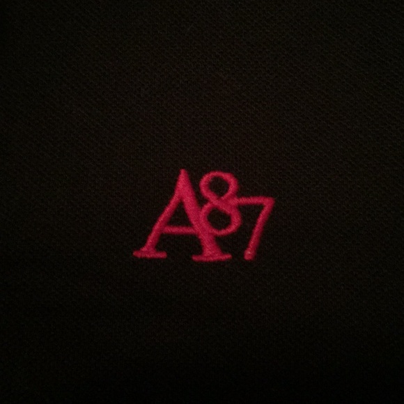 Collared button shirt - Picture 3 of 3